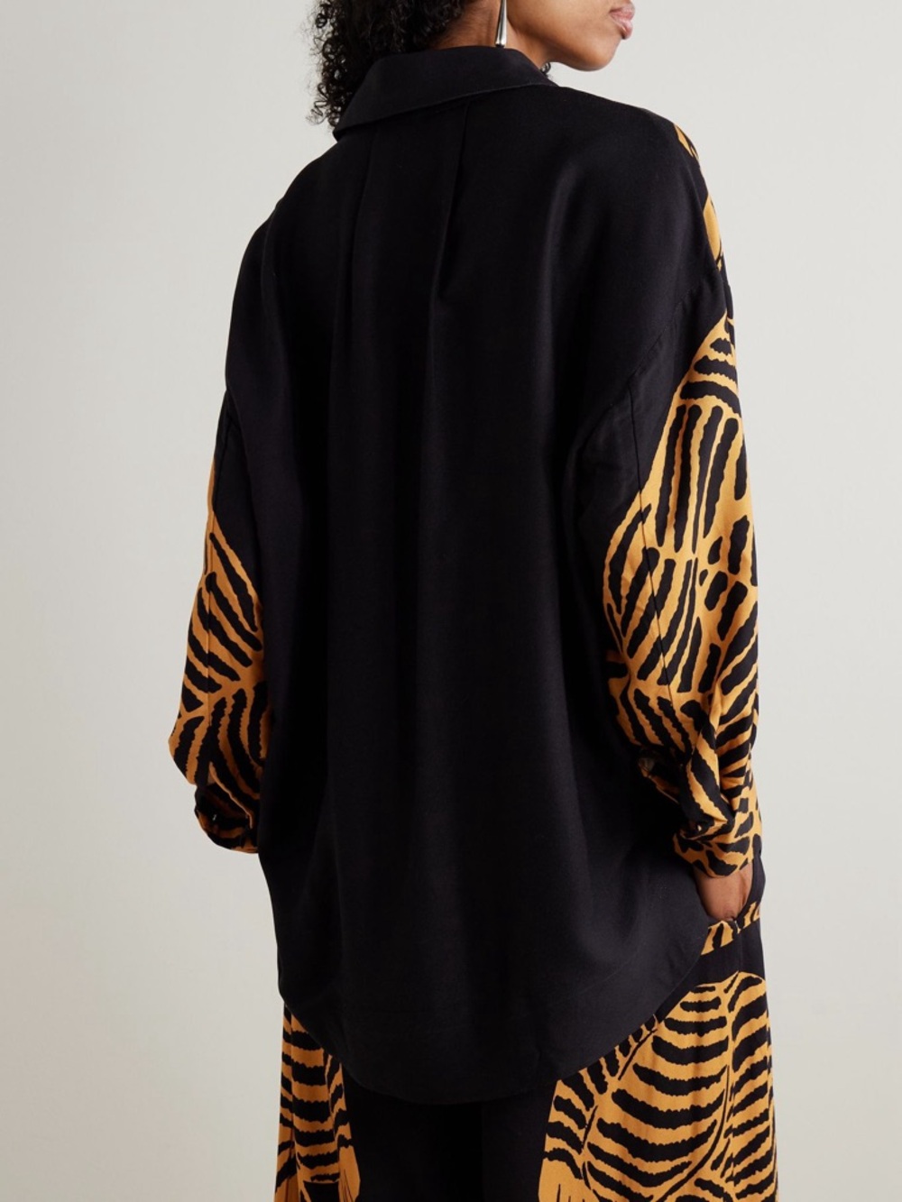 FARM Rio Black Roaring Tigers Long Sleeve Shirt Size XS NWT - Picture 12 of 16